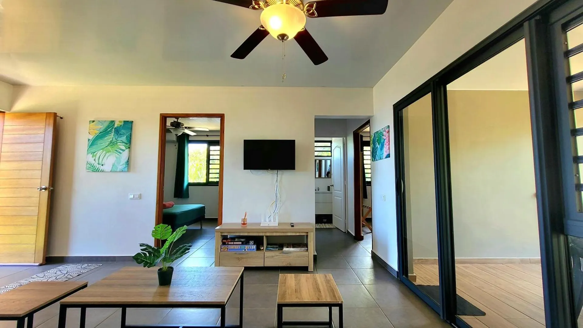 Teahupo'O Lodge, Fare Raepu'U, L'Aventure Du Bout De L'Ile En Famille Ou Entre Amis Teahupoo 0*,