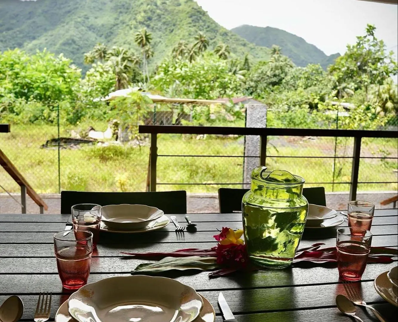 Teahupo'O Lodge, Fare Raepu'U, L'Aventure Du Bout De L'Ile En Famille Ou Entre Amis Teahupoo